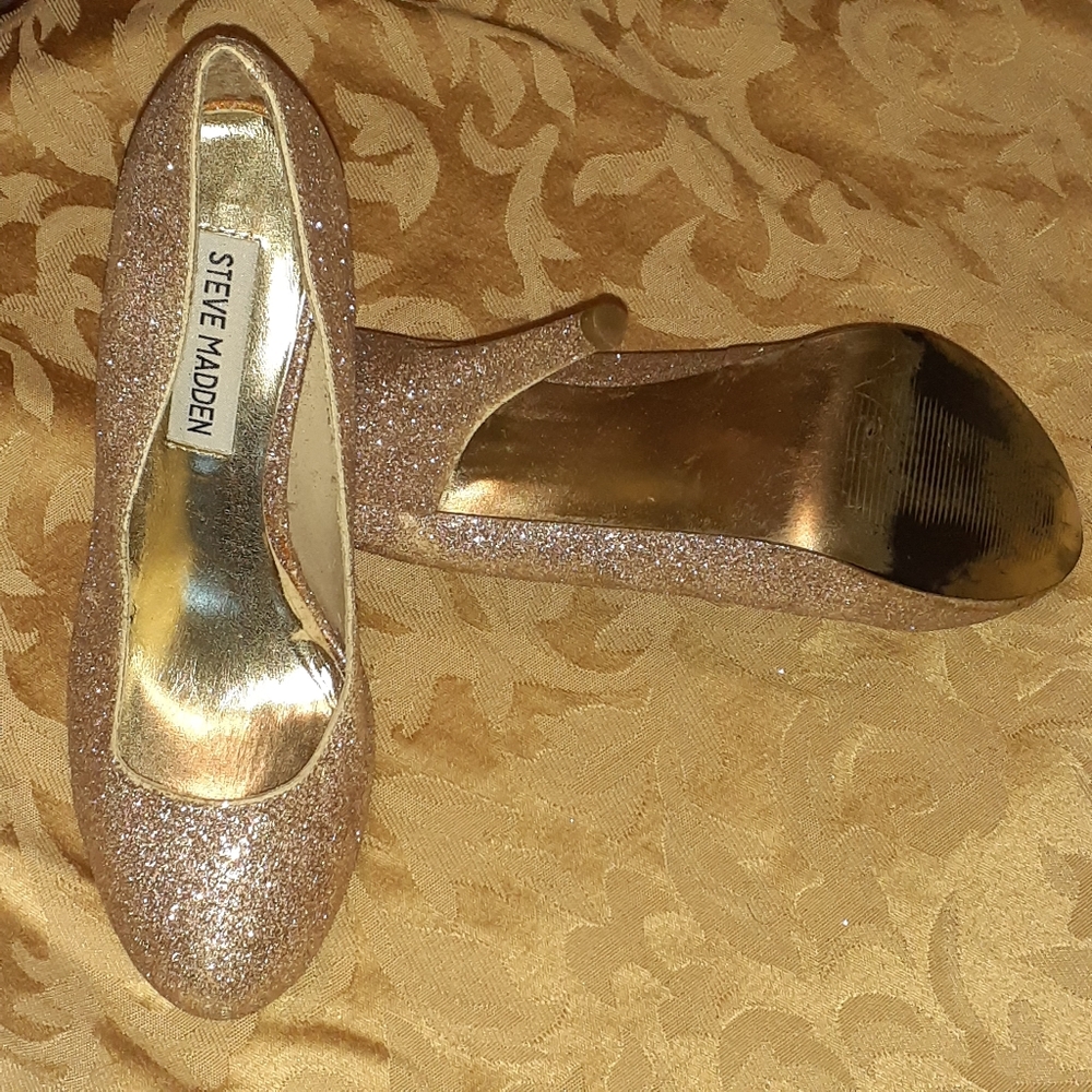 Steve Madden, 7M